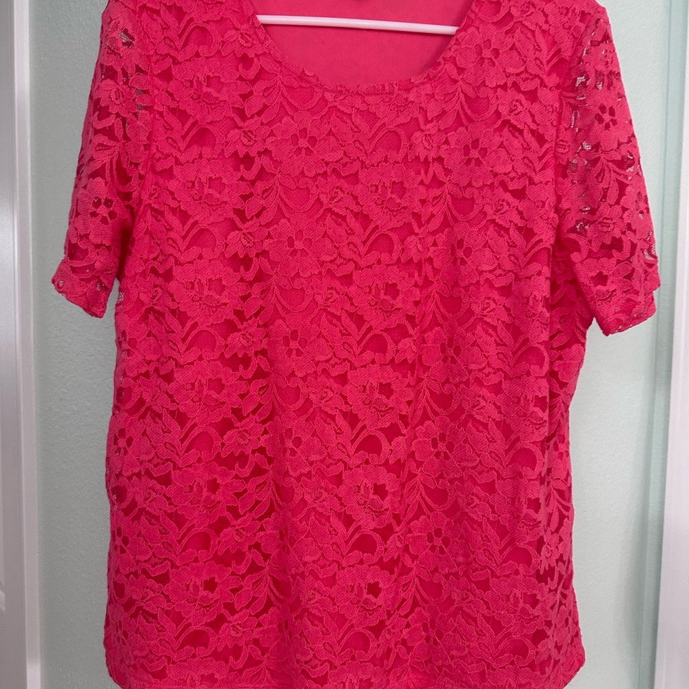Beautiful, Easy Coral Lace Top